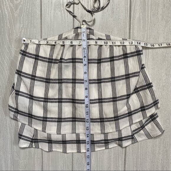 The Impeccable Pig Women's White & Black Plaid Summer Halter Top Size Small - Picture 6 of 8